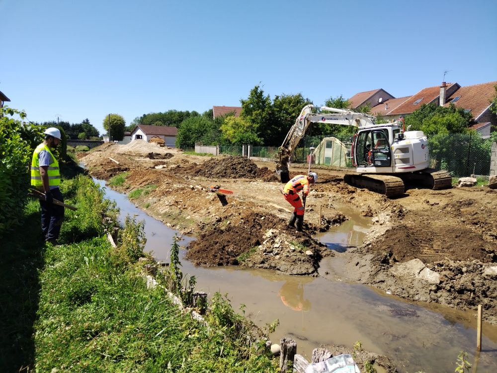 Chantier de restuaration à Raze Chantier de restuaration à Raze